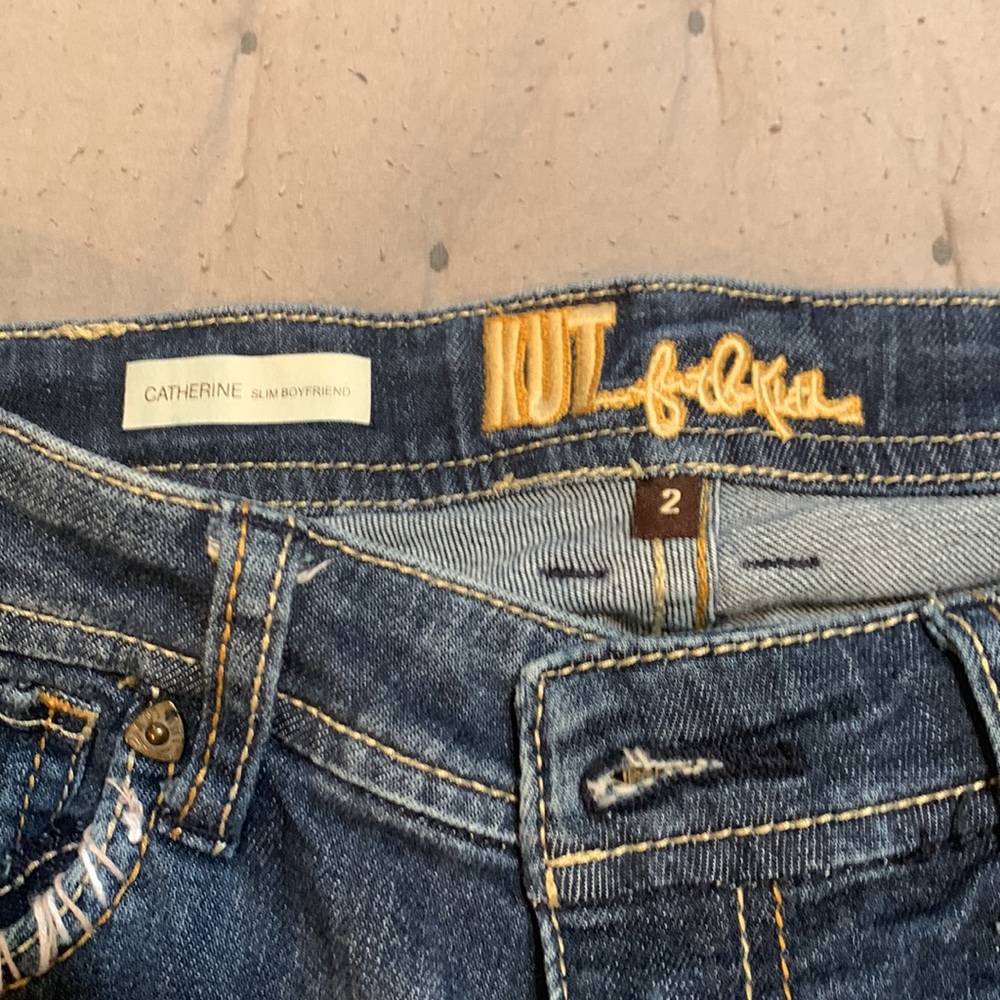Jeans - Picture 2 of 4